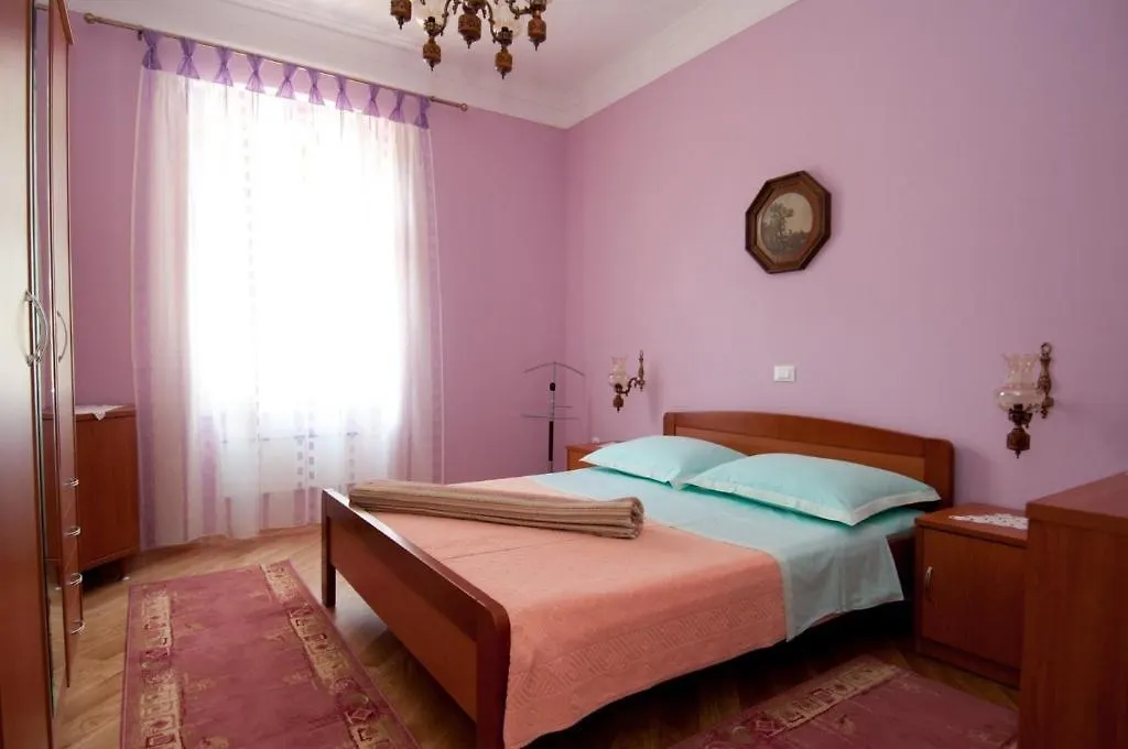 Apartments Villa Salona Opatija 0*,