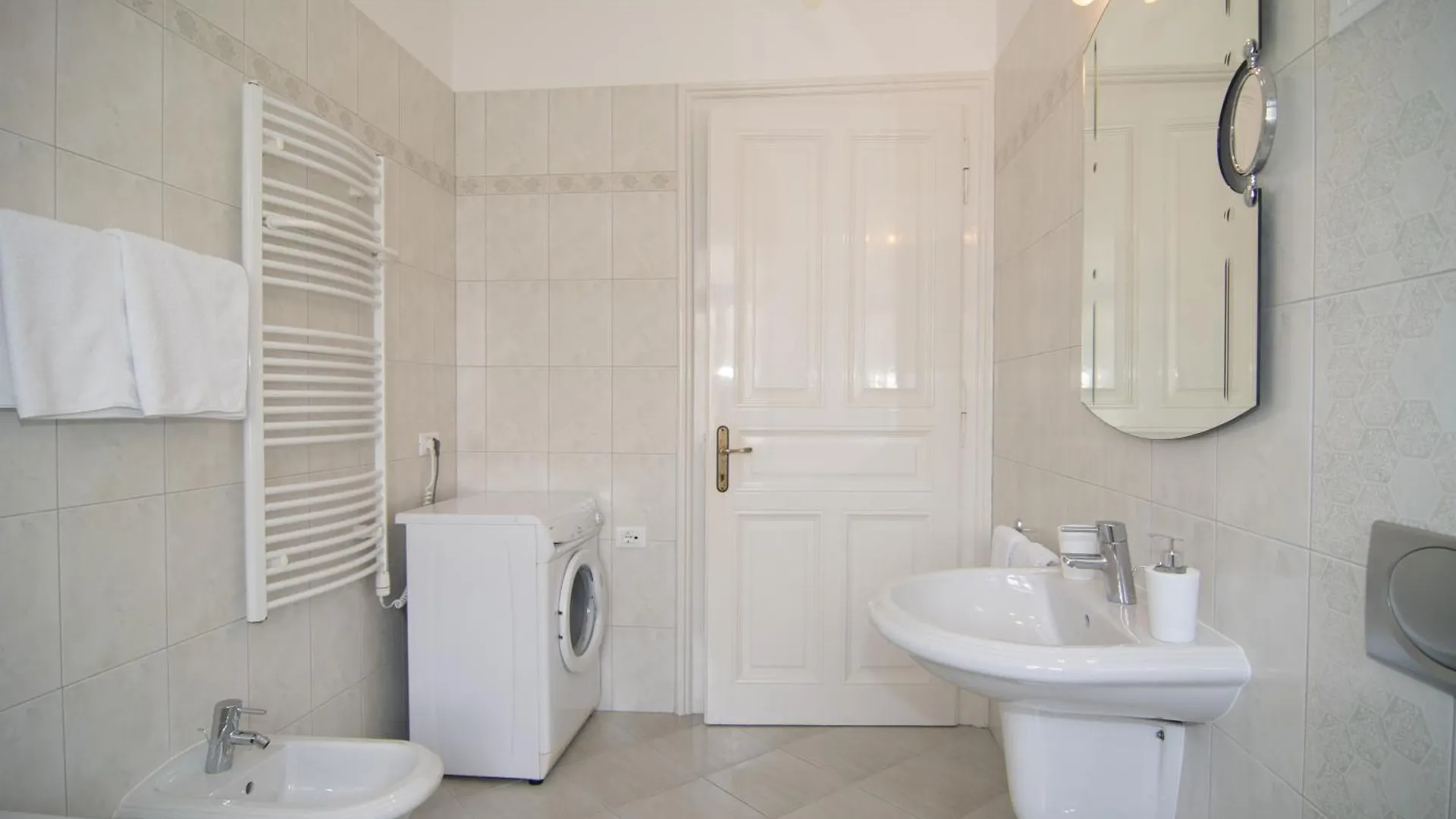 Apartments Villa Salona