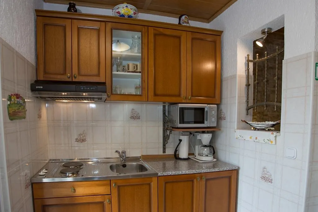 Apartments Villa Salona 0*, Abbázia