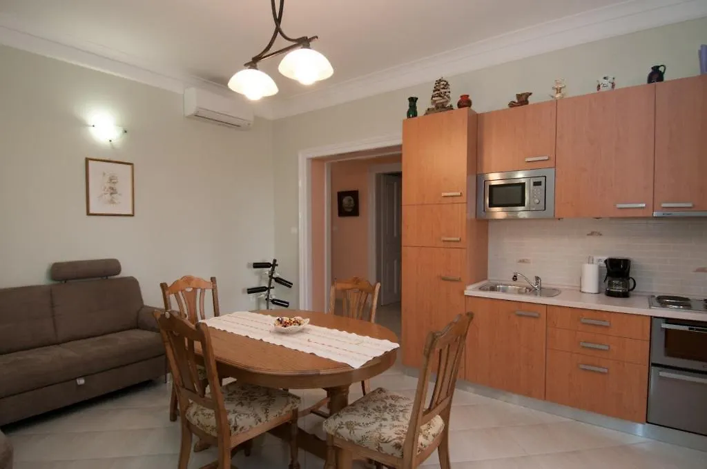 Apartments Villa Salona